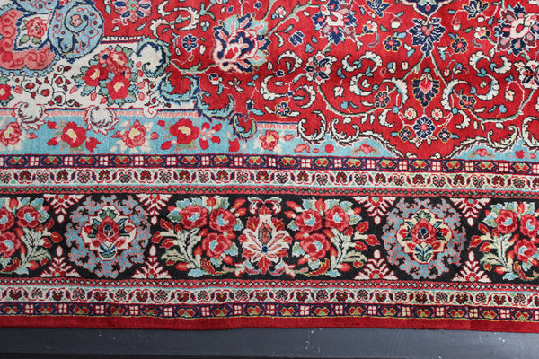 The folk weaving style of Arak Magic Carpets