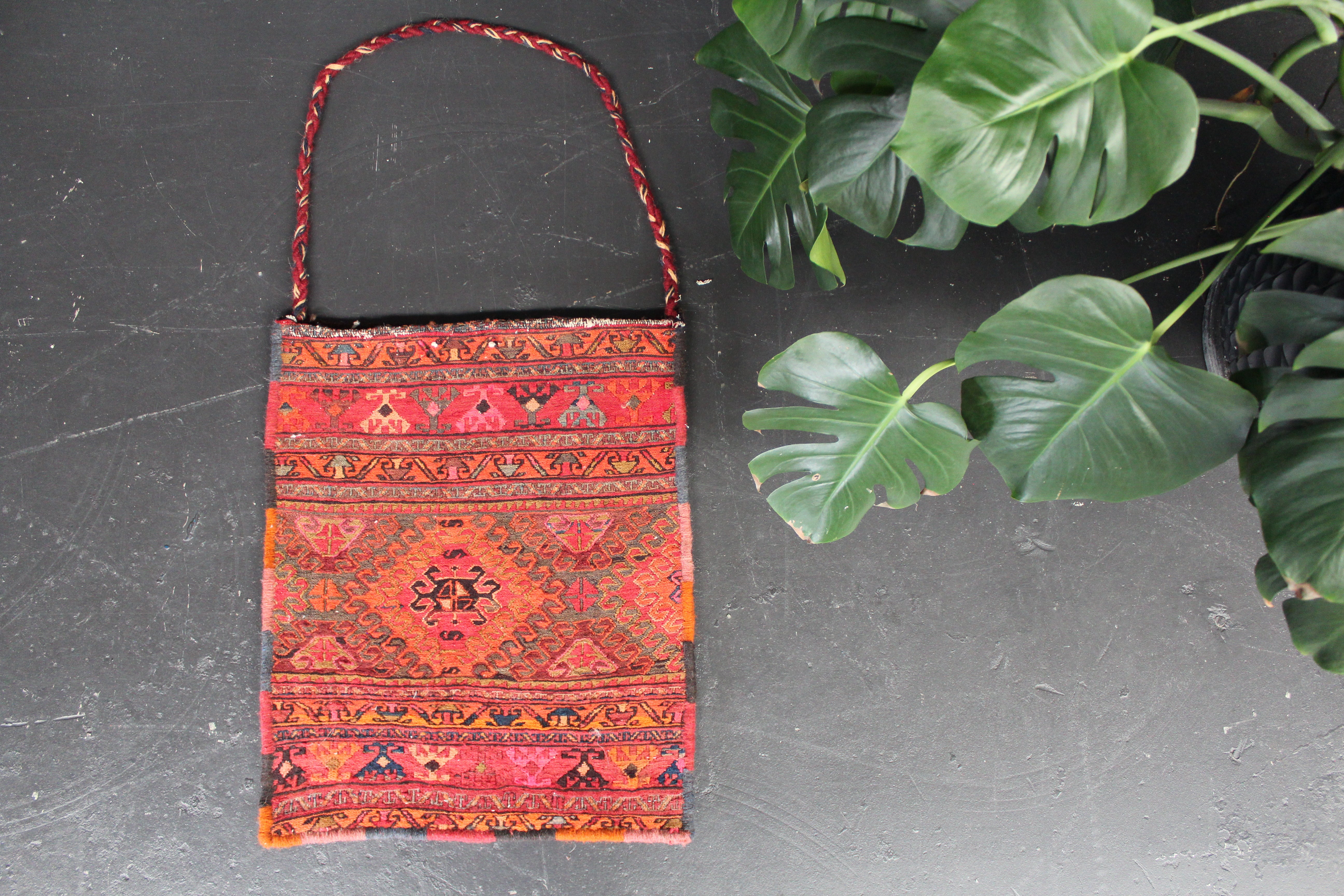 SURA/ 70x55 CM SADDLE KILIM BAG – The Bo Fig: Boutique Persian Rugs