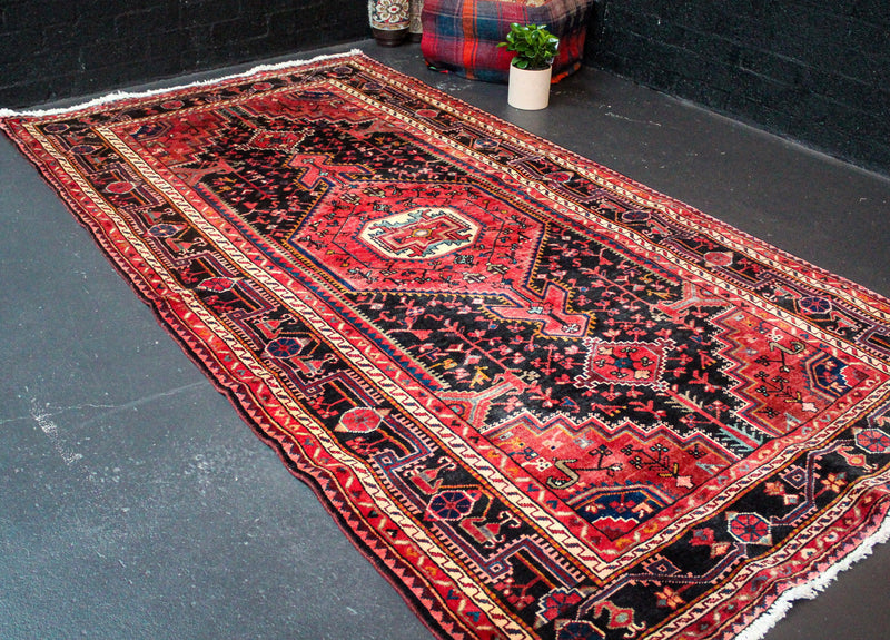 BAILEY/ 258 x 144 CM TRIBAL PERSIAN CARPET